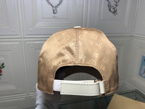 ブランド帽子側面デザイン